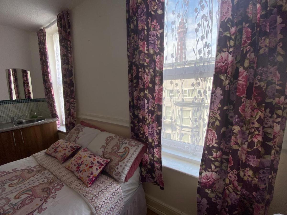 Mellory Hotel Blackpool Esterno foto