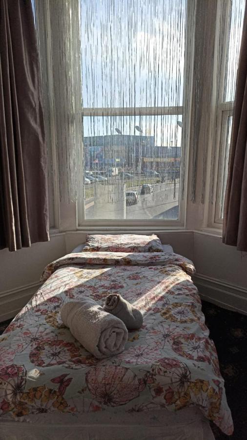 Mellory Hotel Blackpool Esterno foto