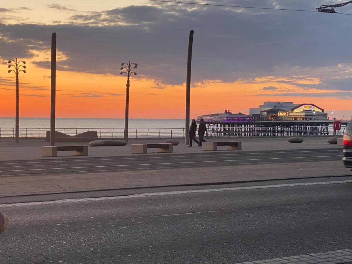 Mellory Hotel Blackpool Esterno foto